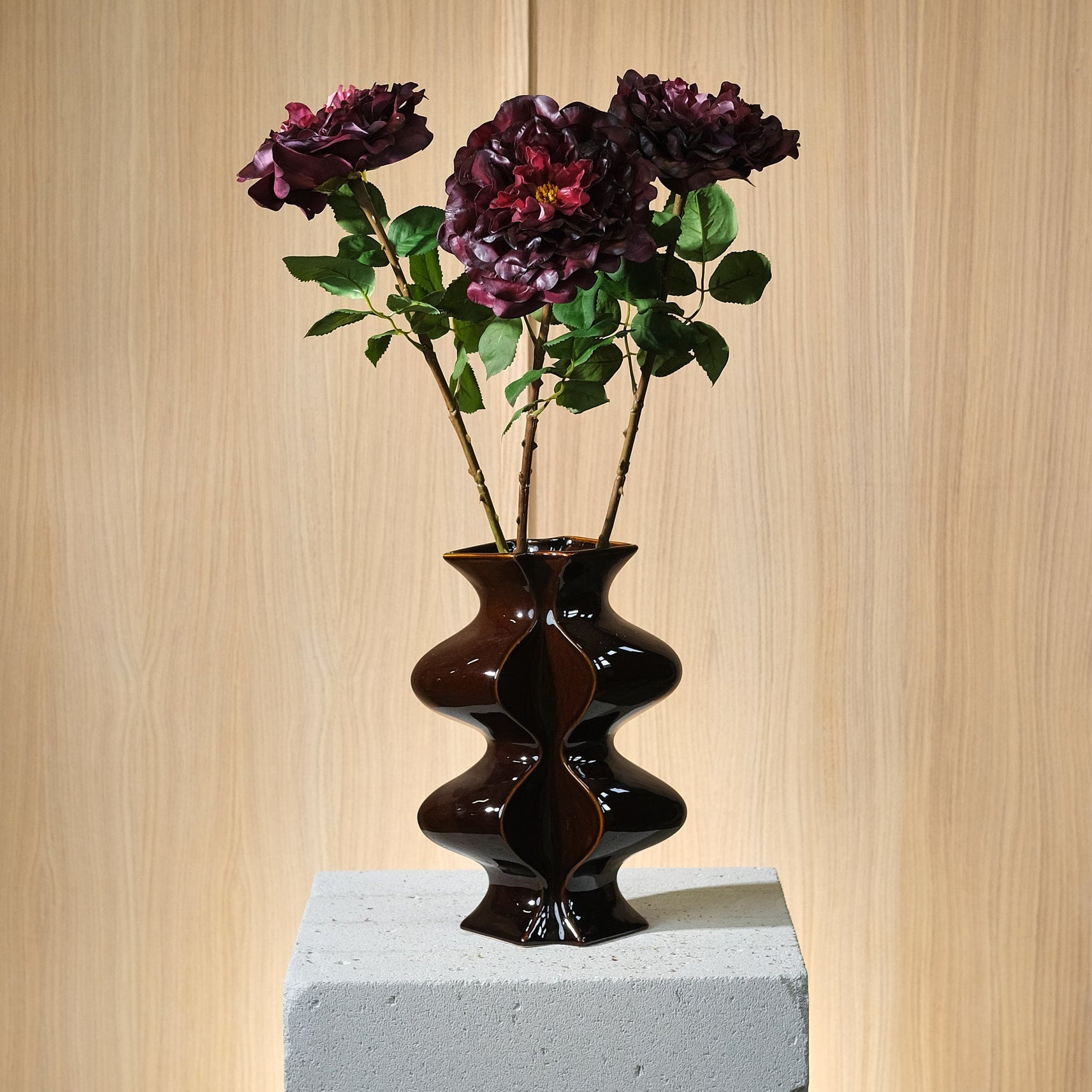 Real Touch Konstros Stor Burgundy 70 cm